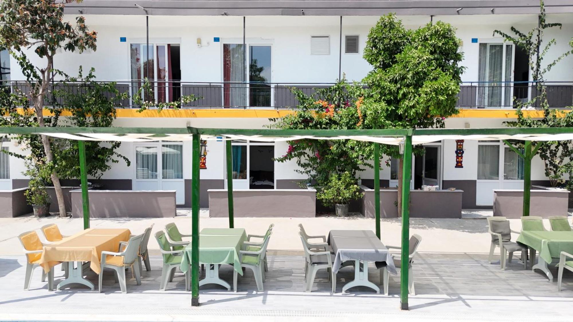 Hillside Apart Hotel Exterior foto